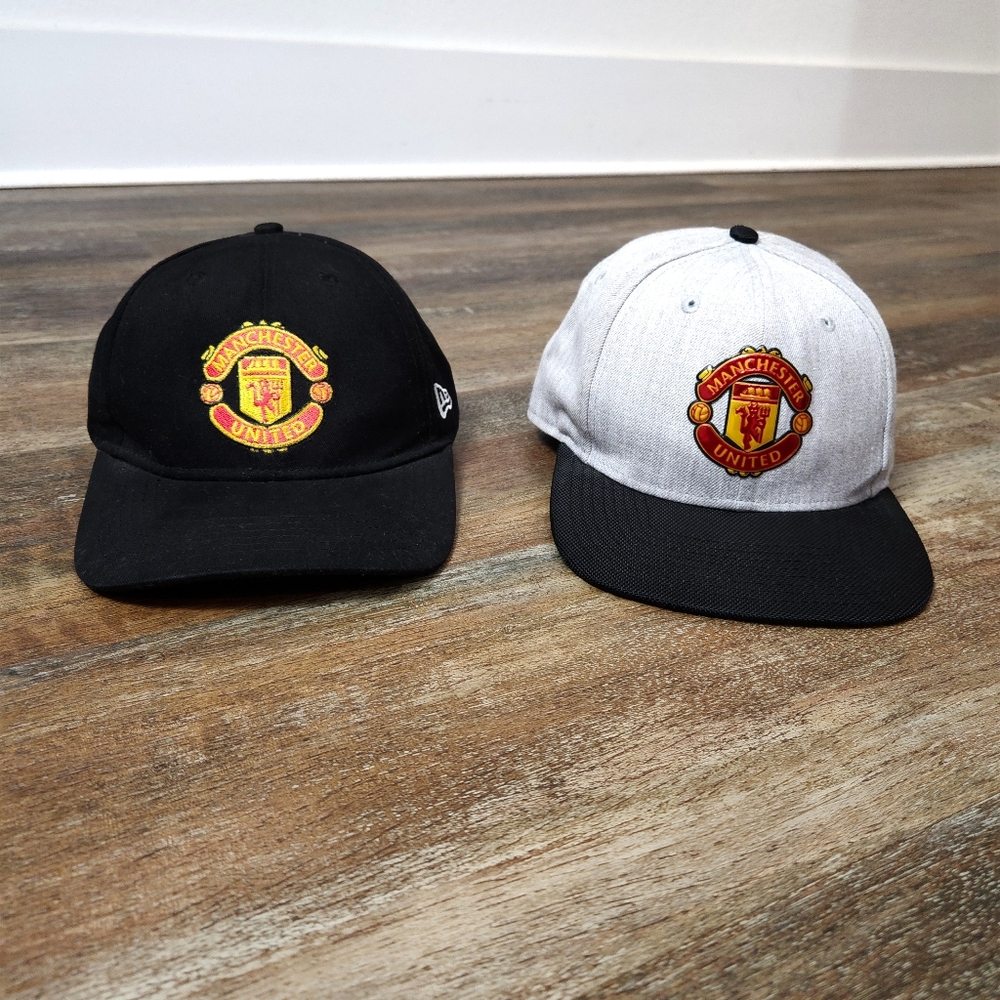 Manchester United 2 New Era Black Cap Strap Back & Black Grey Snap Back